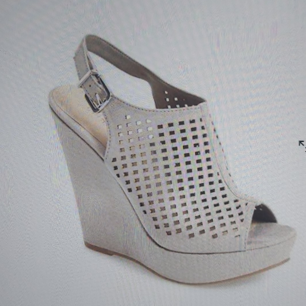 Chines Laundry Peep Toe Sandal size 11
